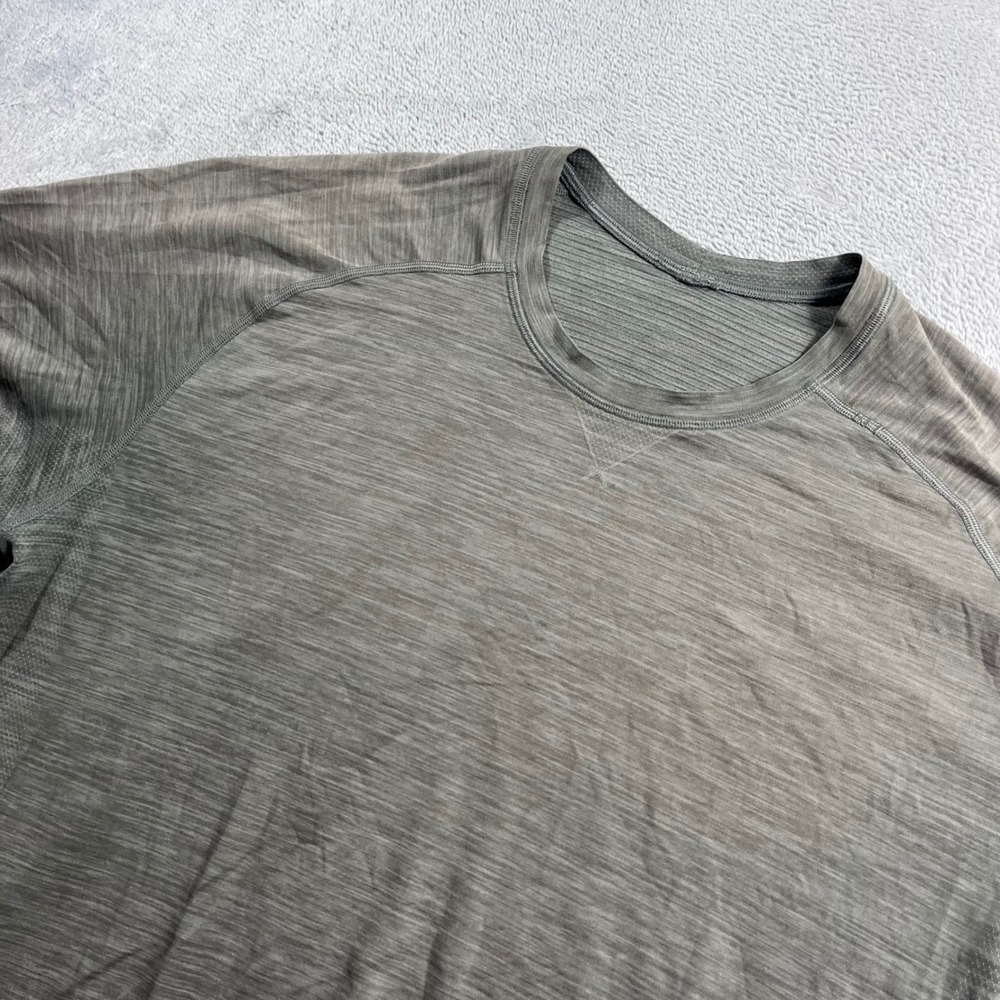 Lululemon Metal Vent Tech Short Sleeve Shirt Mens XL Green Heathered Training
